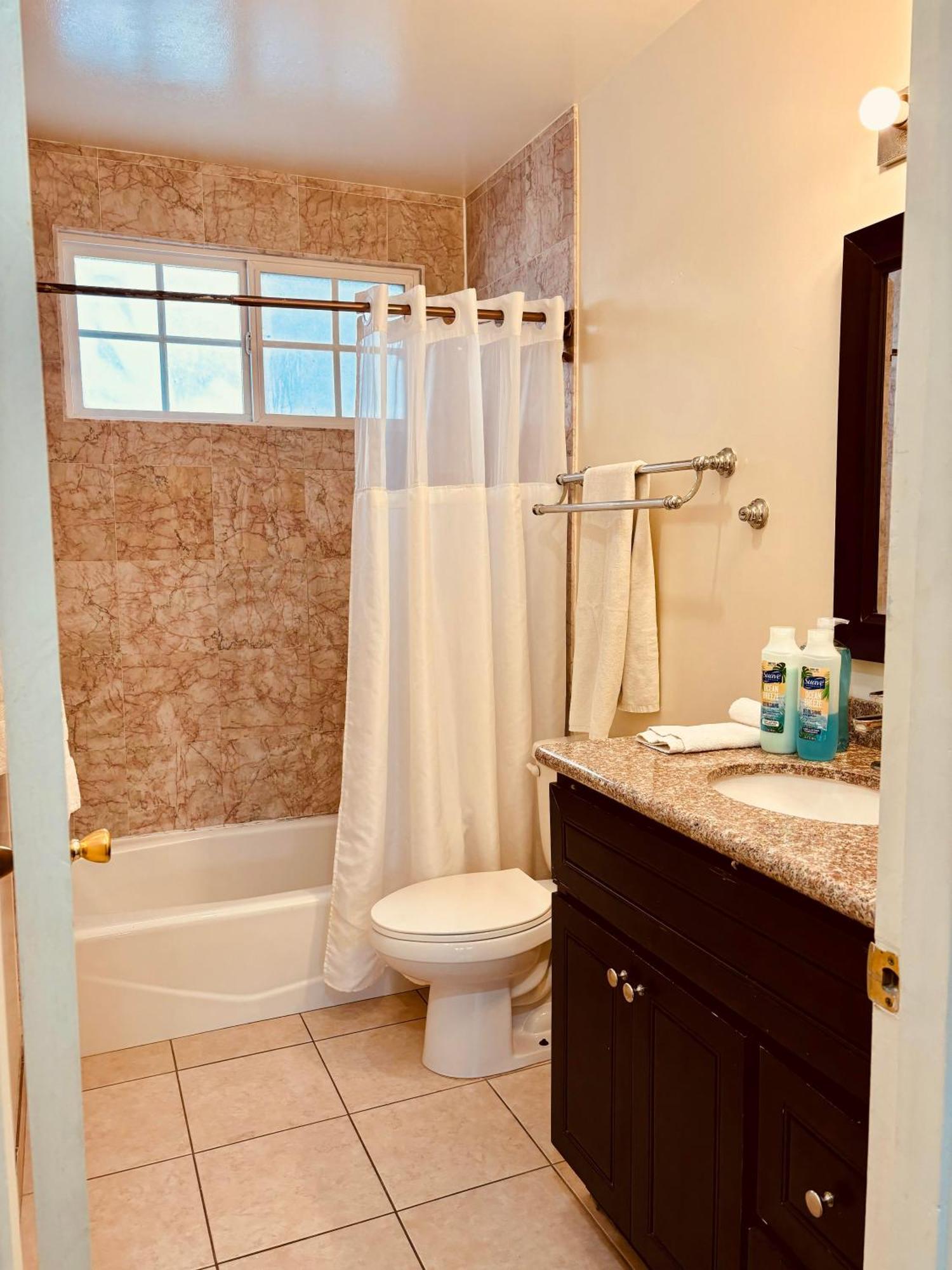 Centrally Located 2 Bed Ucla Apartment 洛杉矶 外观 照片